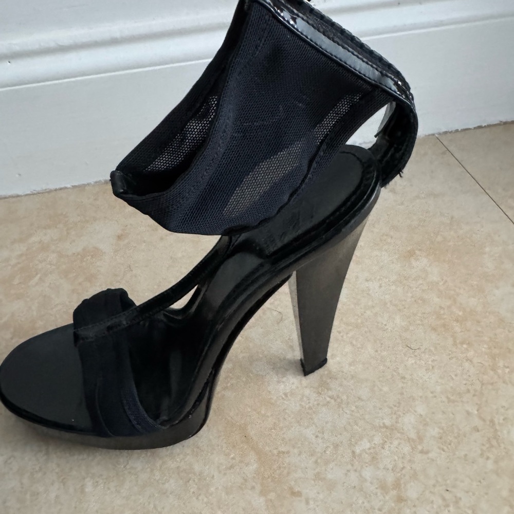 Burberry Mesh D'Orsay Pumps - Picture 4 of 9